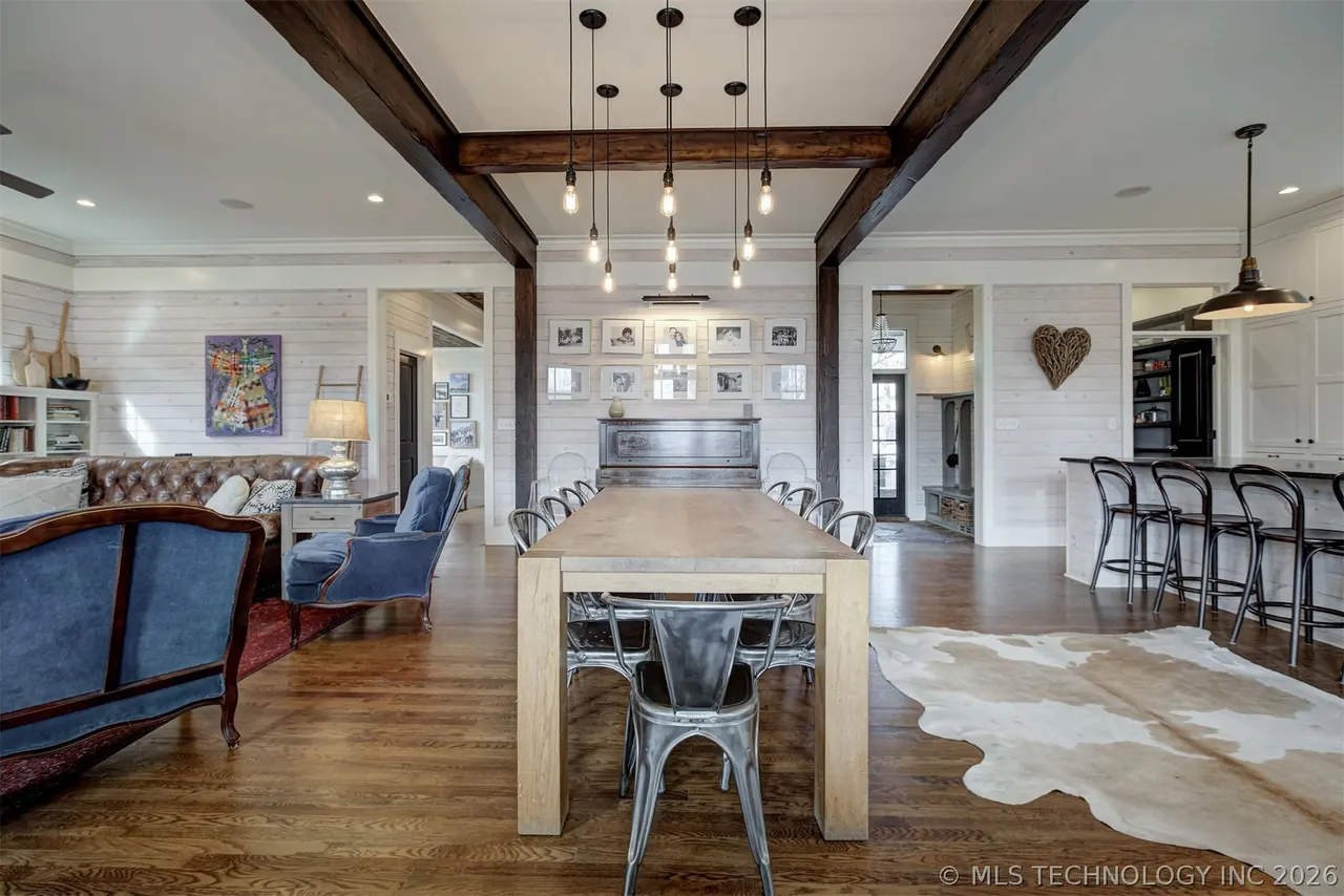 Photo 5 — 31 Boulevard, Carlton Landing, OK 74432