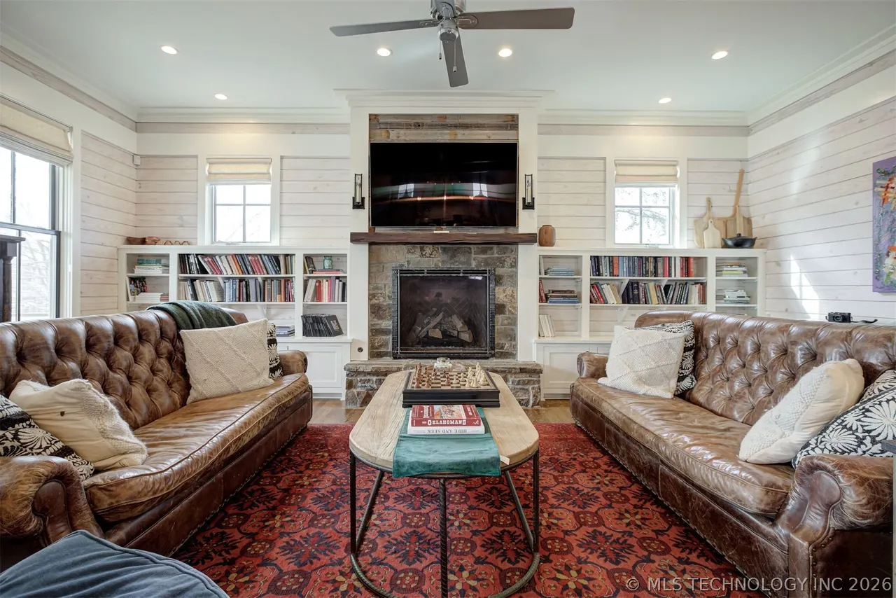Photo 9 — 31 Boulevard, Carlton Landing, OK 74432