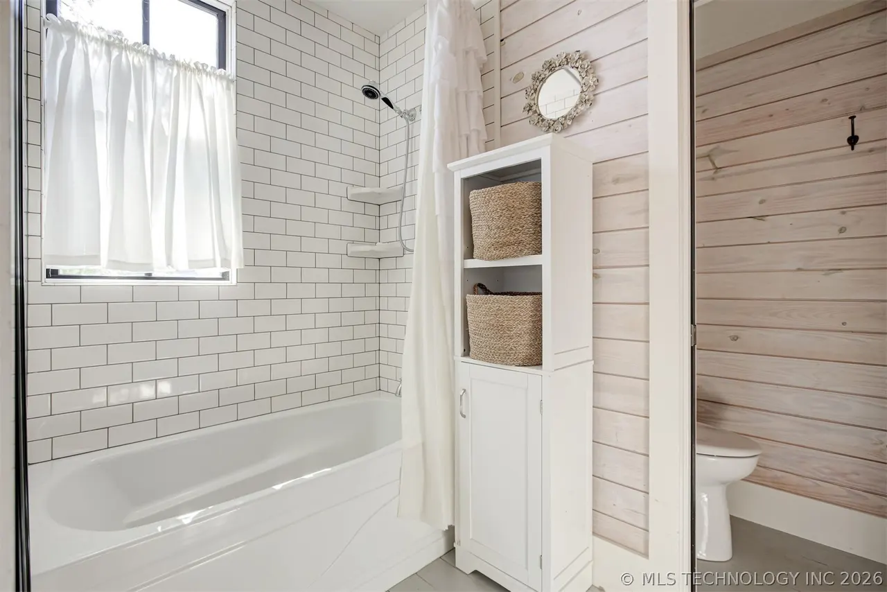 Photo 43 — 31 Boulevard, Carlton Landing, OK 74432