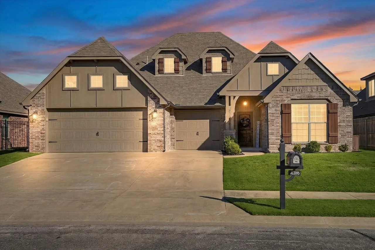 Front exterior — 4785 E 147th Place S, Bixby, OK 74008