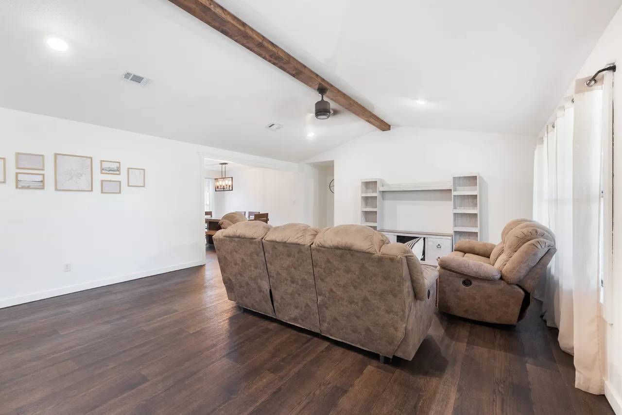 Photo 2 — 2623 Pine Lake Road, Broken Bow, OK 74728