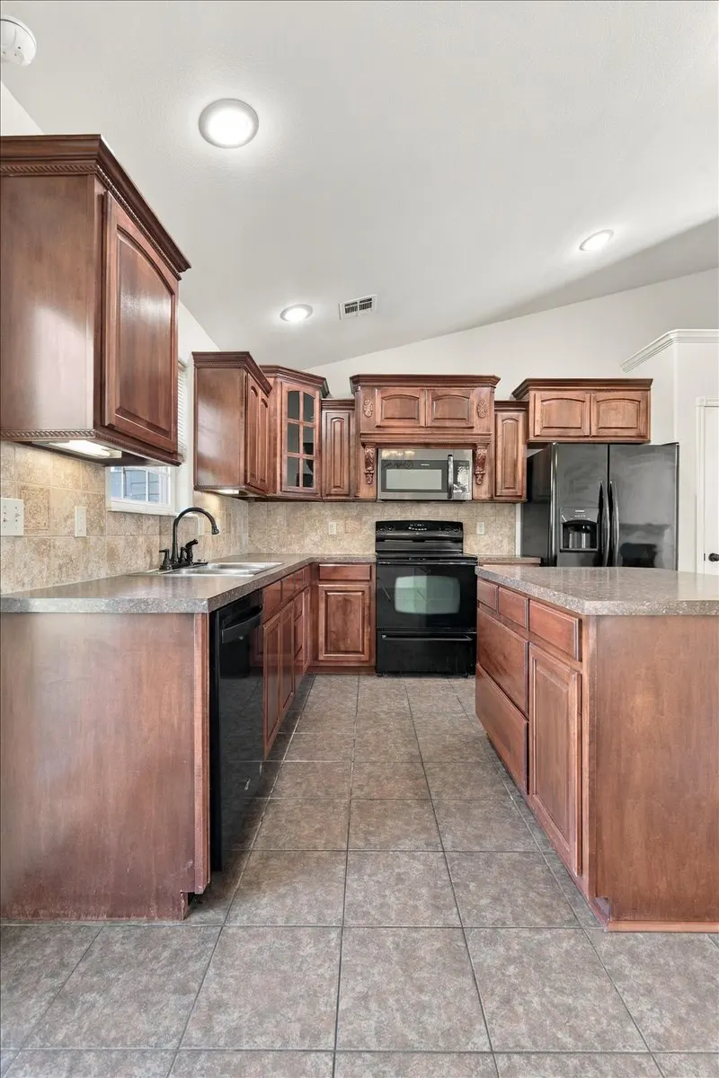 Photo 10 — 18894 S Birch Hollow Way, Claremore, OK 74017