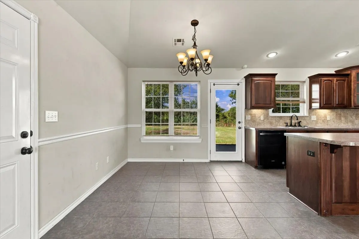 Photo 11 — 18894 S Birch Hollow Way, Claremore, OK 74017