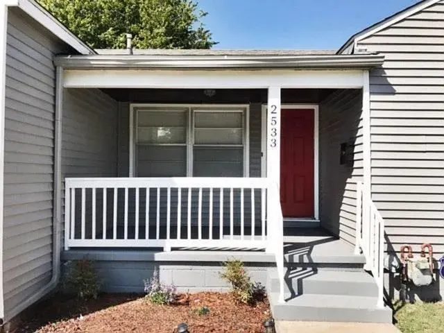 Photo 7 — 2533 E 7th Street, Tulsa, OK 74104