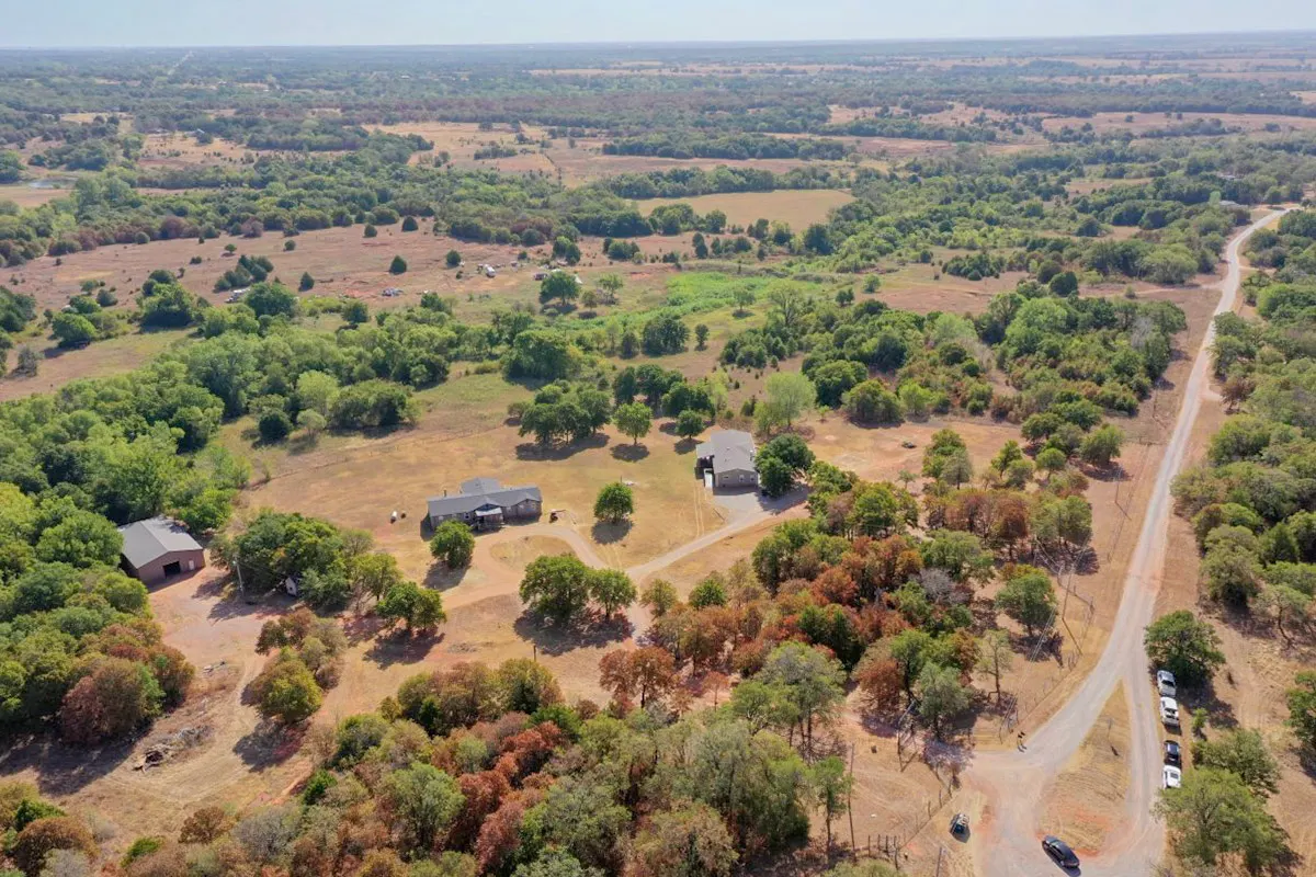 Photo 8 — 20926 E Ranch Lane E, Blanchard, OK 73010