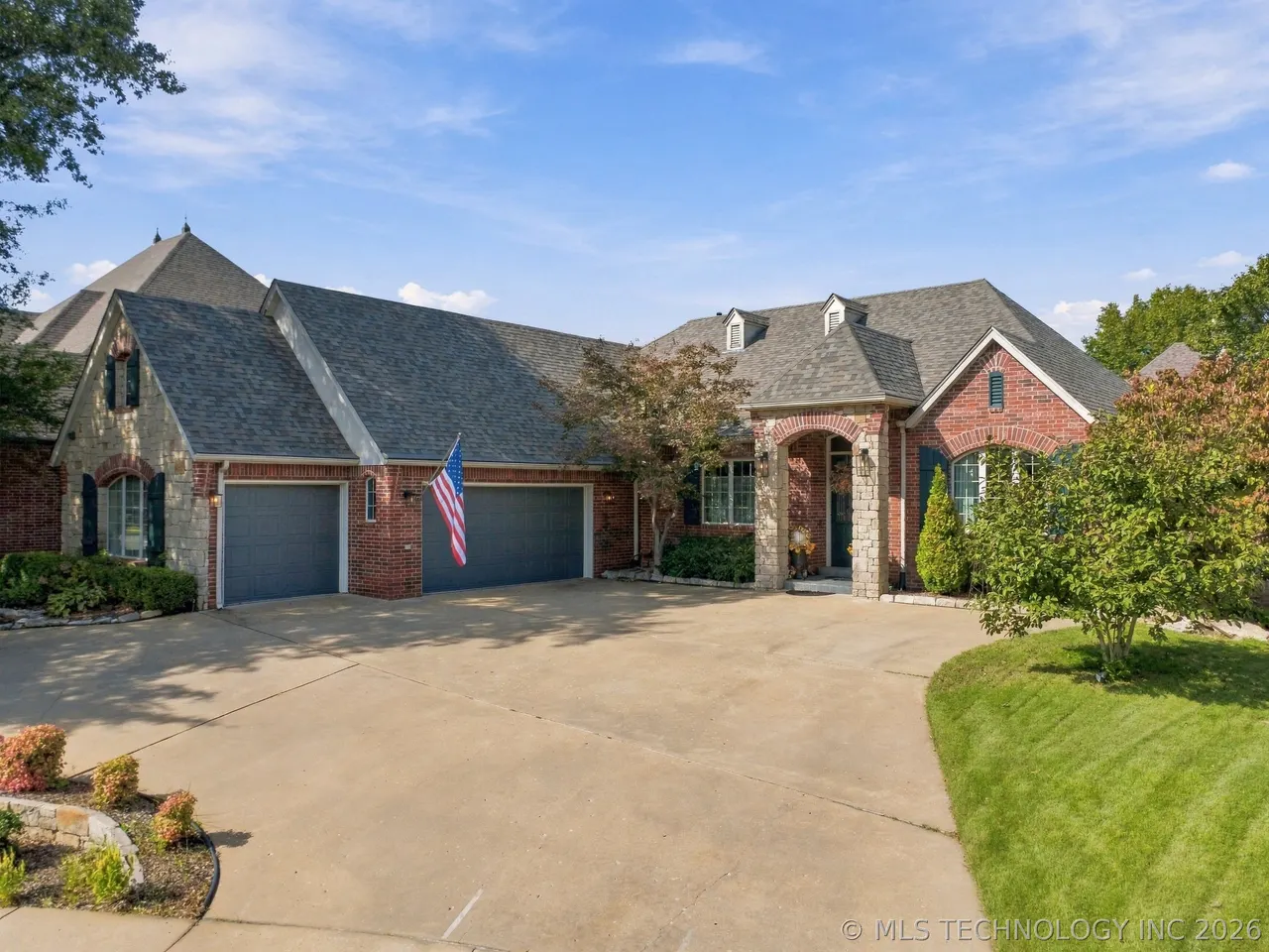 Photo 2 — 8707 E 104th Street S, Tulsa, OK 74133