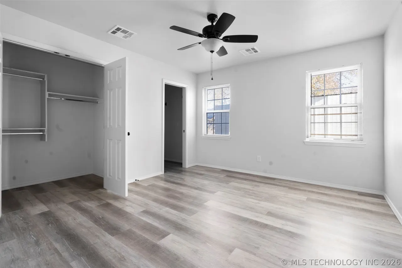 Photo 11 — 525 W Clay Street, Chouteau, OK 74337