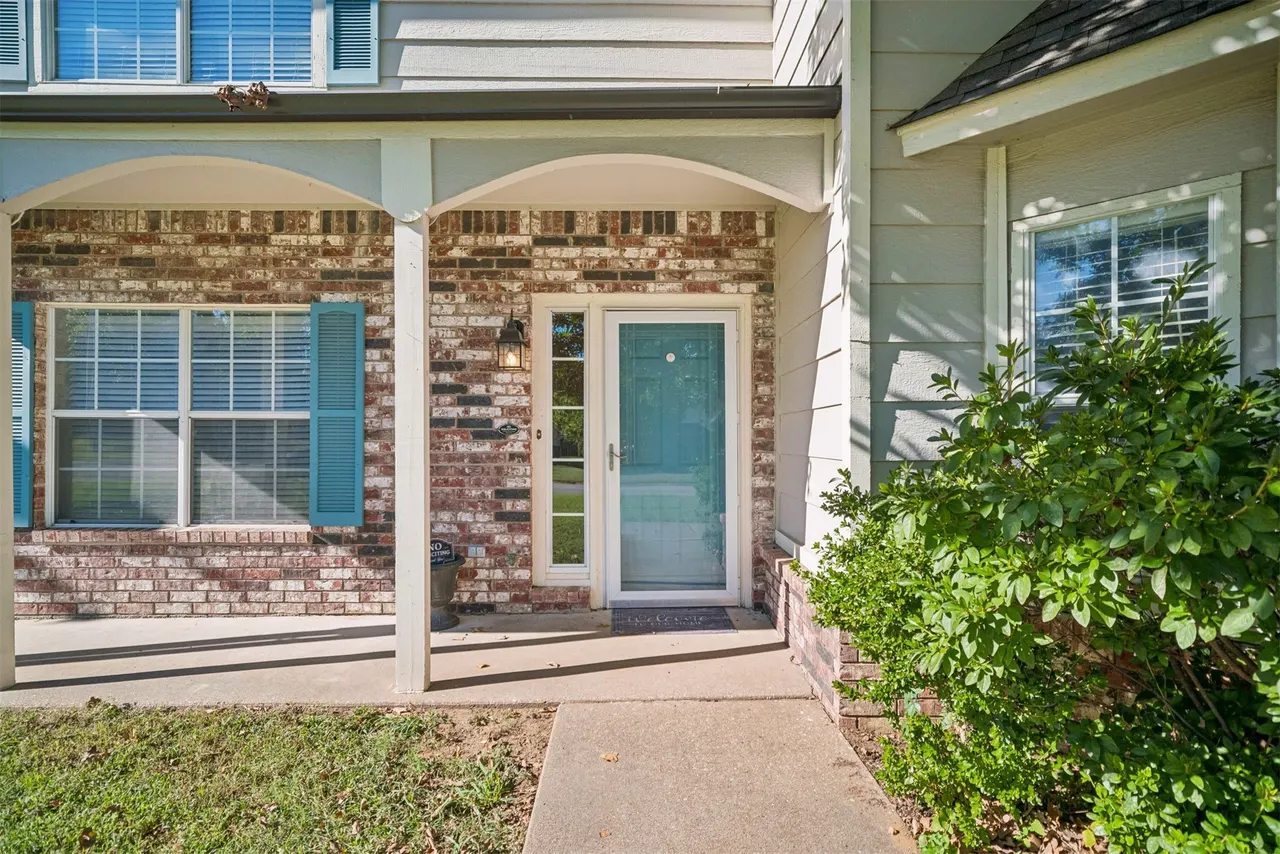 Photo 6 — 3726 S Rolling Oaks Drive, Tulsa, OK 74107