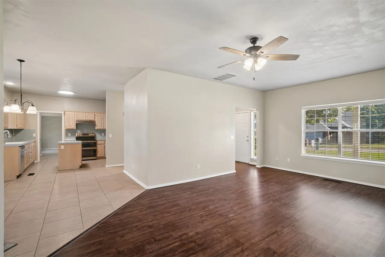 Photo 12 — 3726 S Rolling Oaks Drive, Tulsa, OK 74107