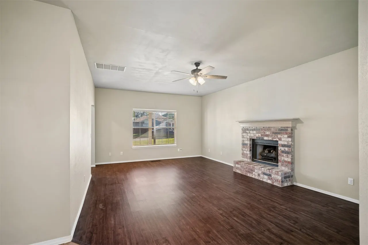 Photo 13 — 3726 S Rolling Oaks Drive, Tulsa, OK 74107
