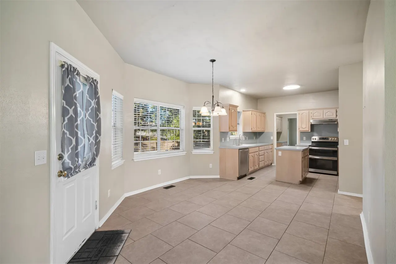 Photo 14 — 3726 S Rolling Oaks Drive, Tulsa, OK 74107