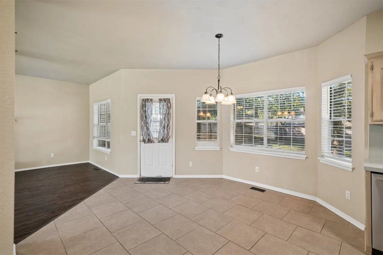 Photo 15 — 3726 S Rolling Oaks Drive, Tulsa, OK 74107