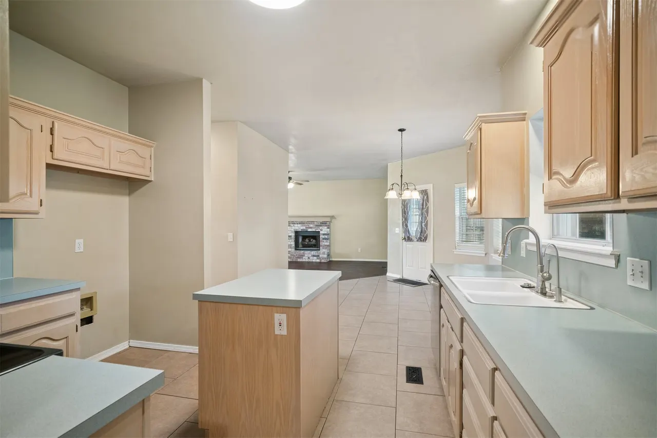 Photo 18 — 3726 S Rolling Oaks Drive, Tulsa, OK 74107