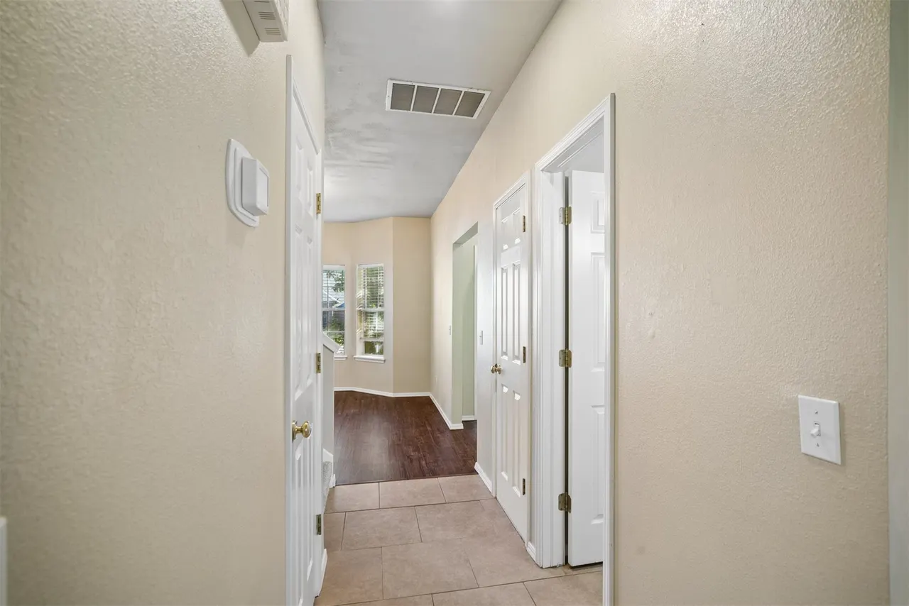 Photo 25 — 3726 S Rolling Oaks Drive, Tulsa, OK 74107