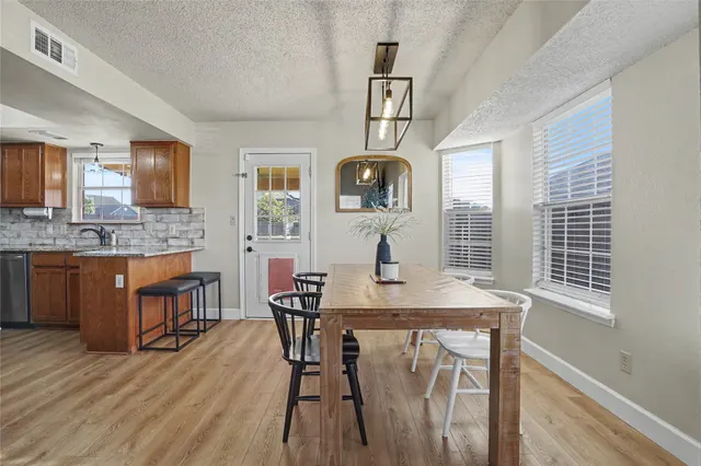 Photo 5 — 7909 N 127th EastAvenue, Owasso, OK 74055