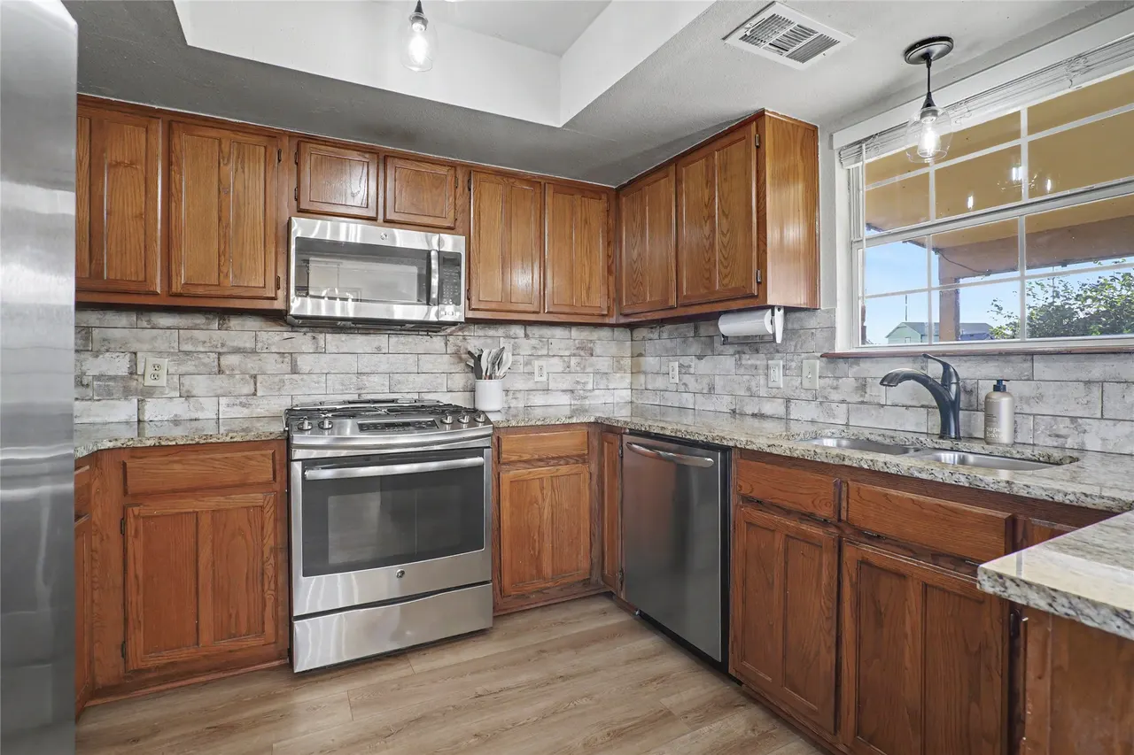 Photo 8 — 7909 N 127th EastAvenue, Owasso, OK 74055
