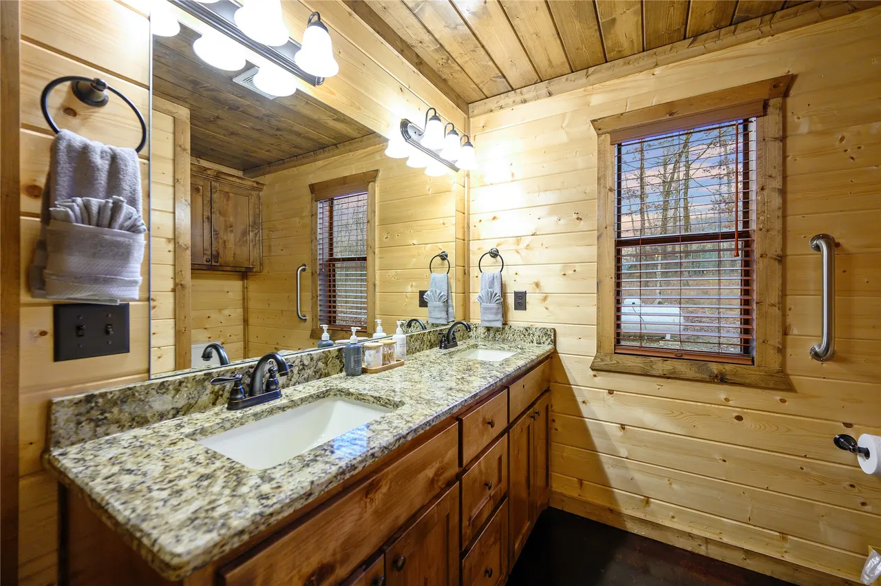 Photo 25 — 161 Lucian Sorrel, Broken Bow, OK 74728