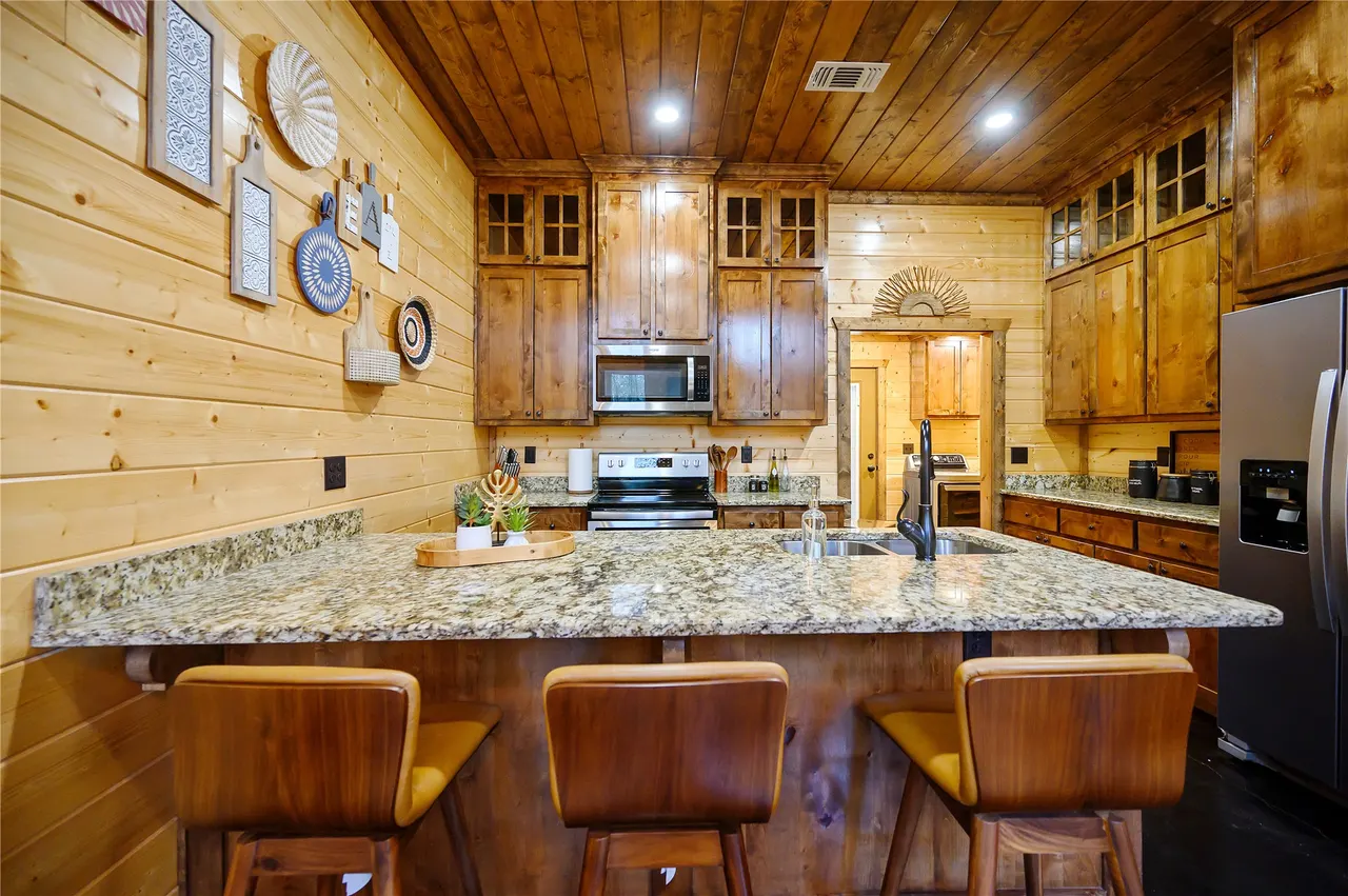 Photo 11 — 161 Lucian Sorrel, Broken Bow, OK 74728