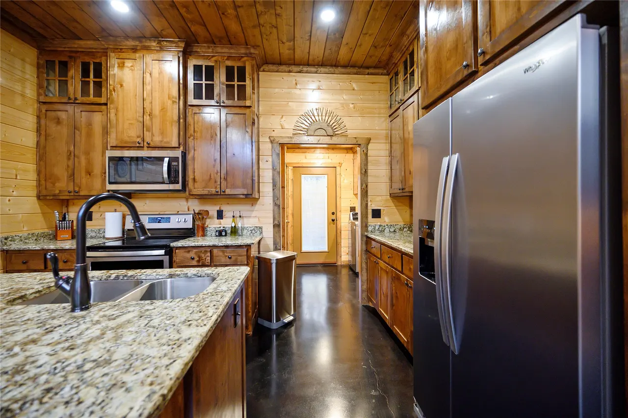 Photo 12 — 161 Lucian Sorrel, Broken Bow, OK 74728