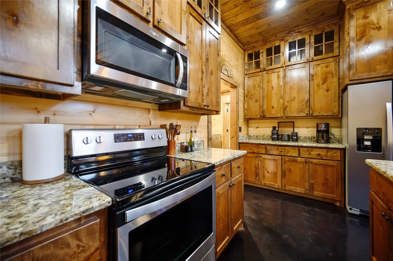 Photo 14 — 161 Lucian Sorrel, Broken Bow, OK 74728