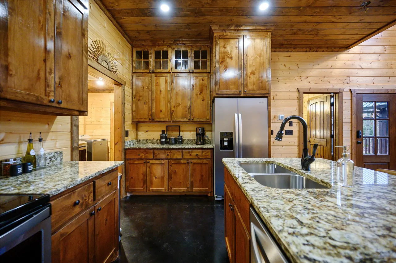 Photo 15 — 161 Lucian Sorrel, Broken Bow, OK 74728
