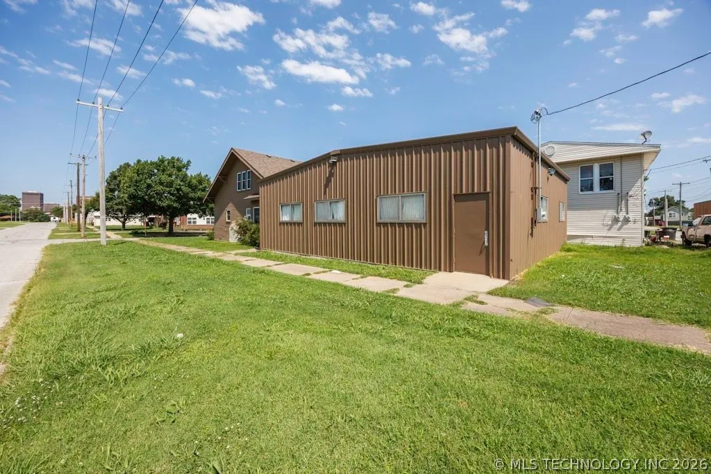 Photo 25 — 218 S Creek Avenue, Bartlesville, OK 74003