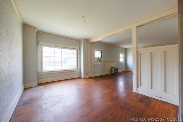 Photo 8 — 218 S Creek Avenue, Bartlesville, OK 74003