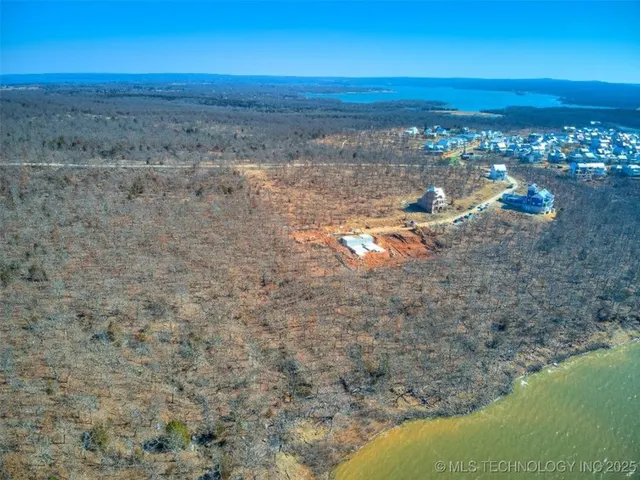 Photo 4 — 115 Lower Greenway, Carlton Landing, OK 74432