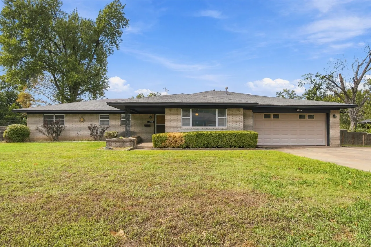 Front exterior — 1250 S 103rd EastAvenue, Tulsa, OK 74128