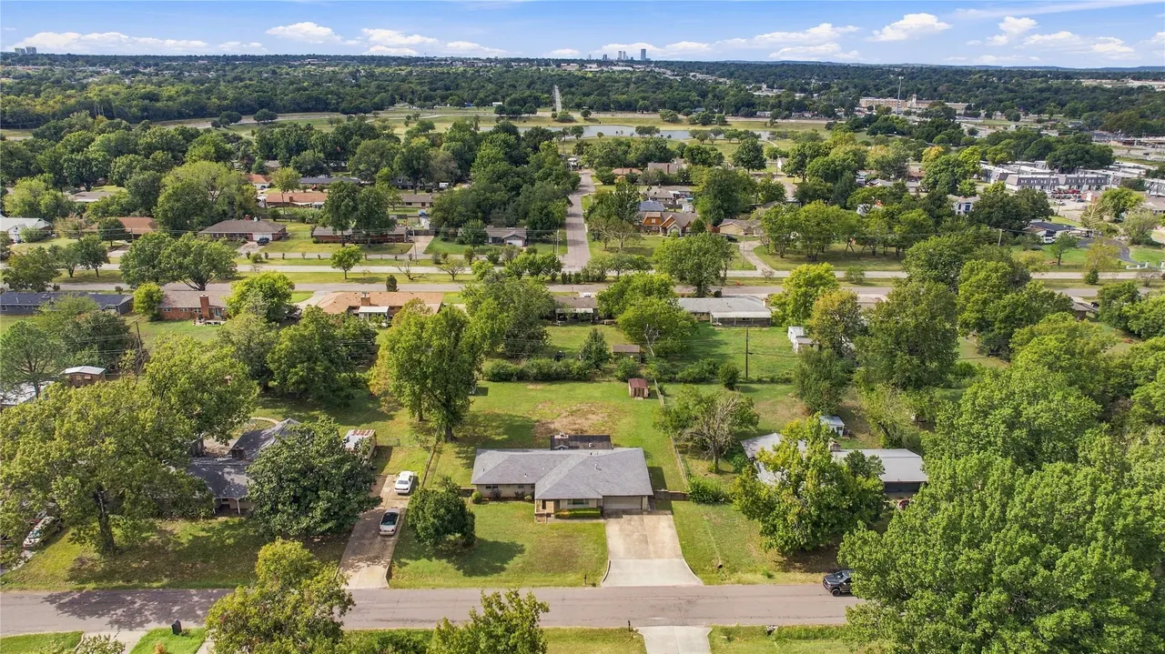 Photo 3 — 1250 S 103rd EastAvenue, Tulsa, OK 74128