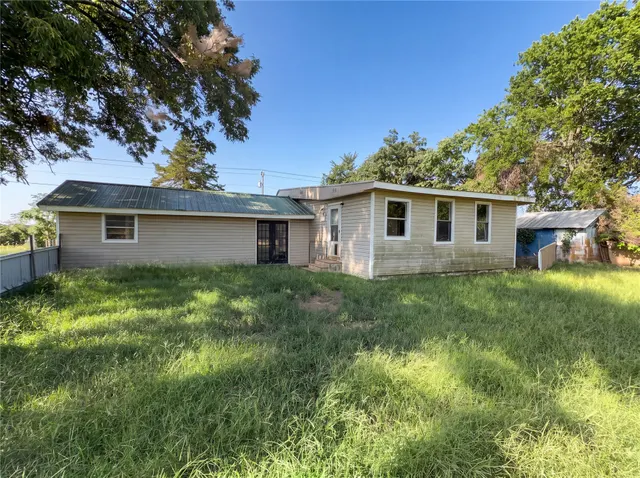 Photo 5 — 20509 E Reno Avenue, Harrah, OK 73045