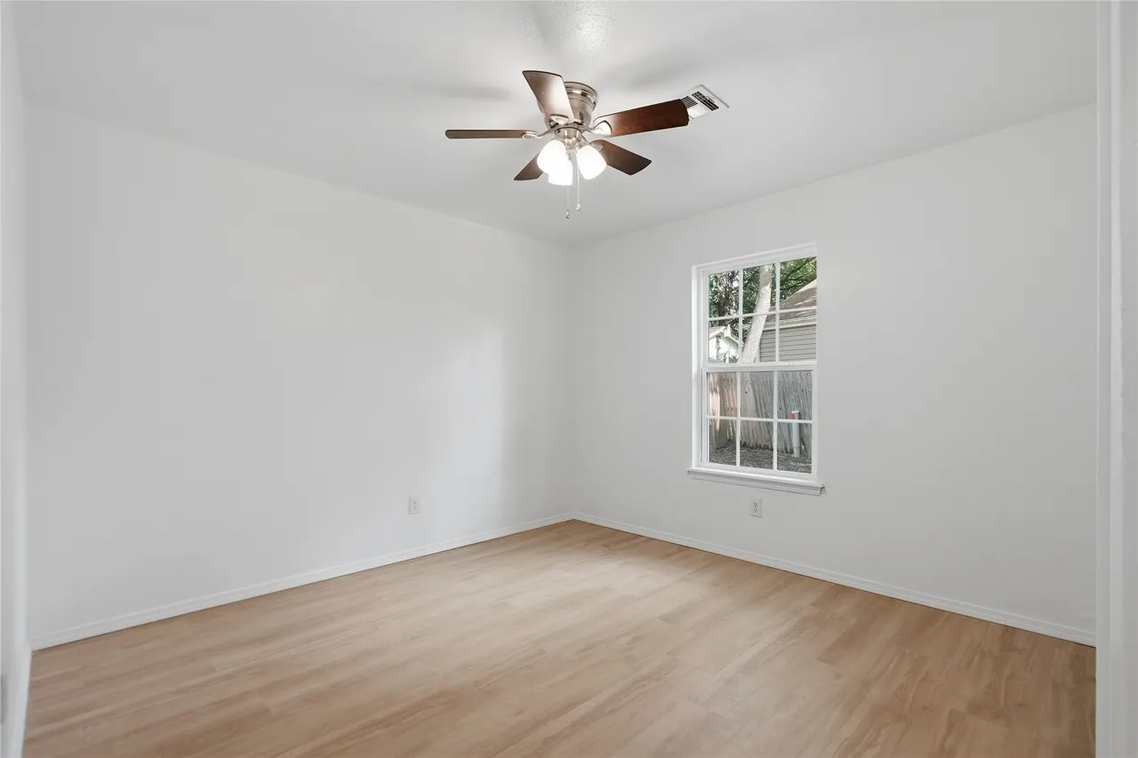 Photo 15 — 6115 S Vancouver Avenue, Tulsa, OK 74132