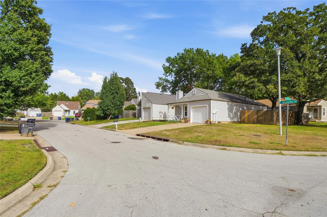 Photo 24 — 6115 S Vancouver Avenue, Tulsa, OK 74132