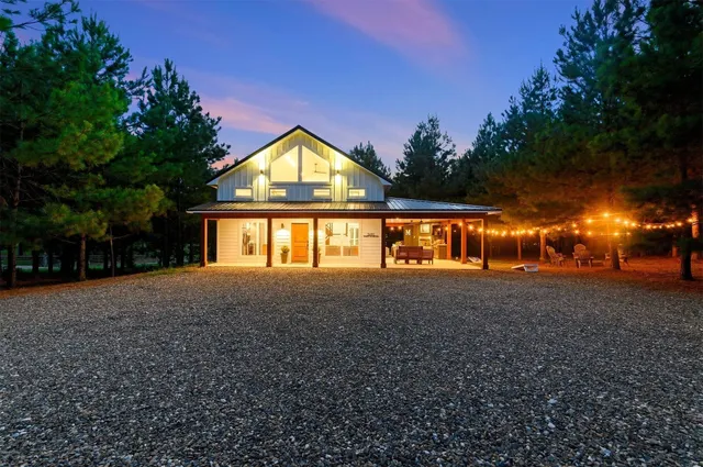 Photo 2 — 2690 Sweet Home Road, Broken Bow, OK 74728