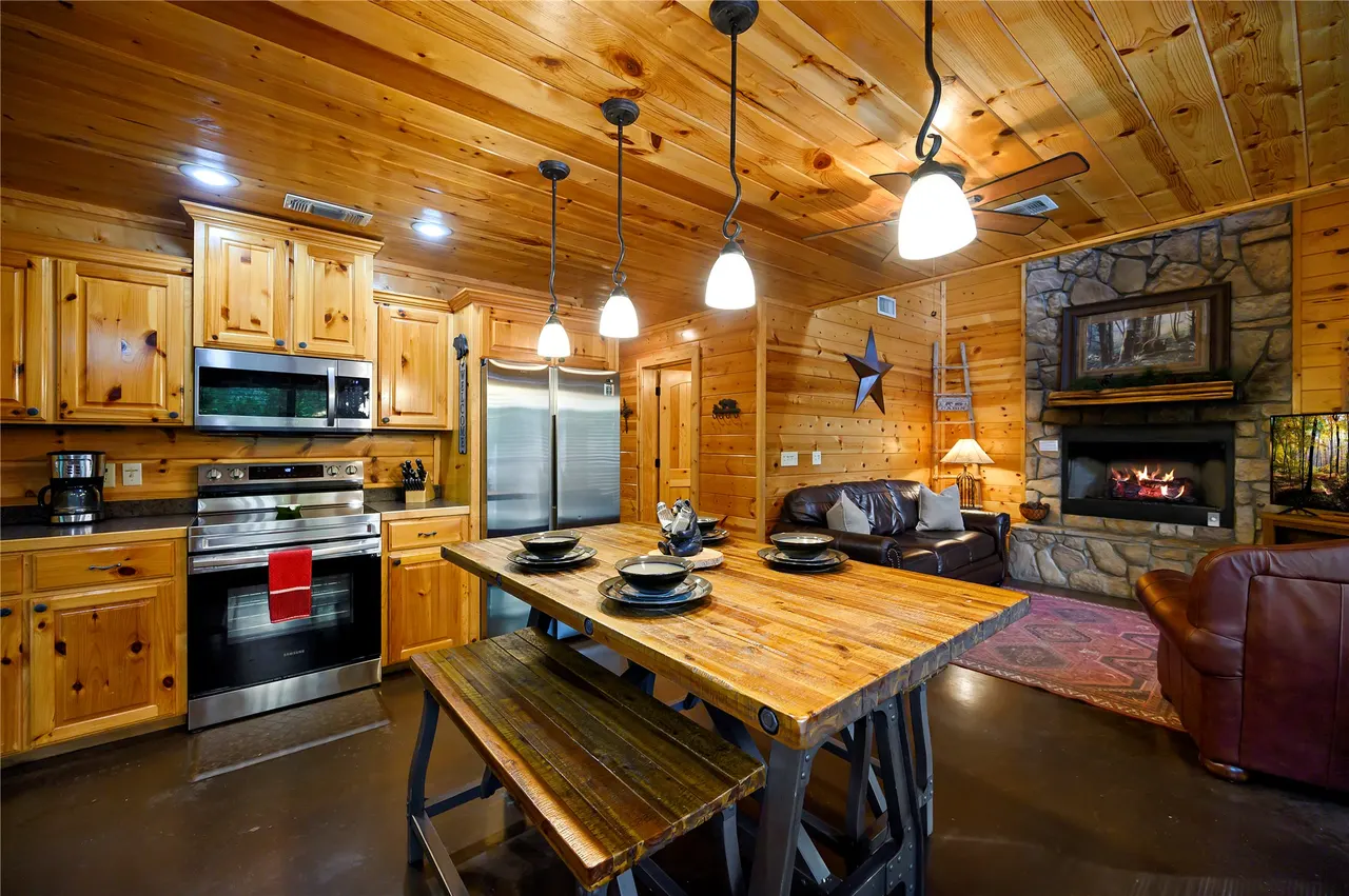 Photo 3 — 57 W High Peak Trail, Broken Bow, OK 74728