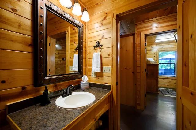 Photo 4 — 57 W High Peak Trail, Broken Bow, OK 74728