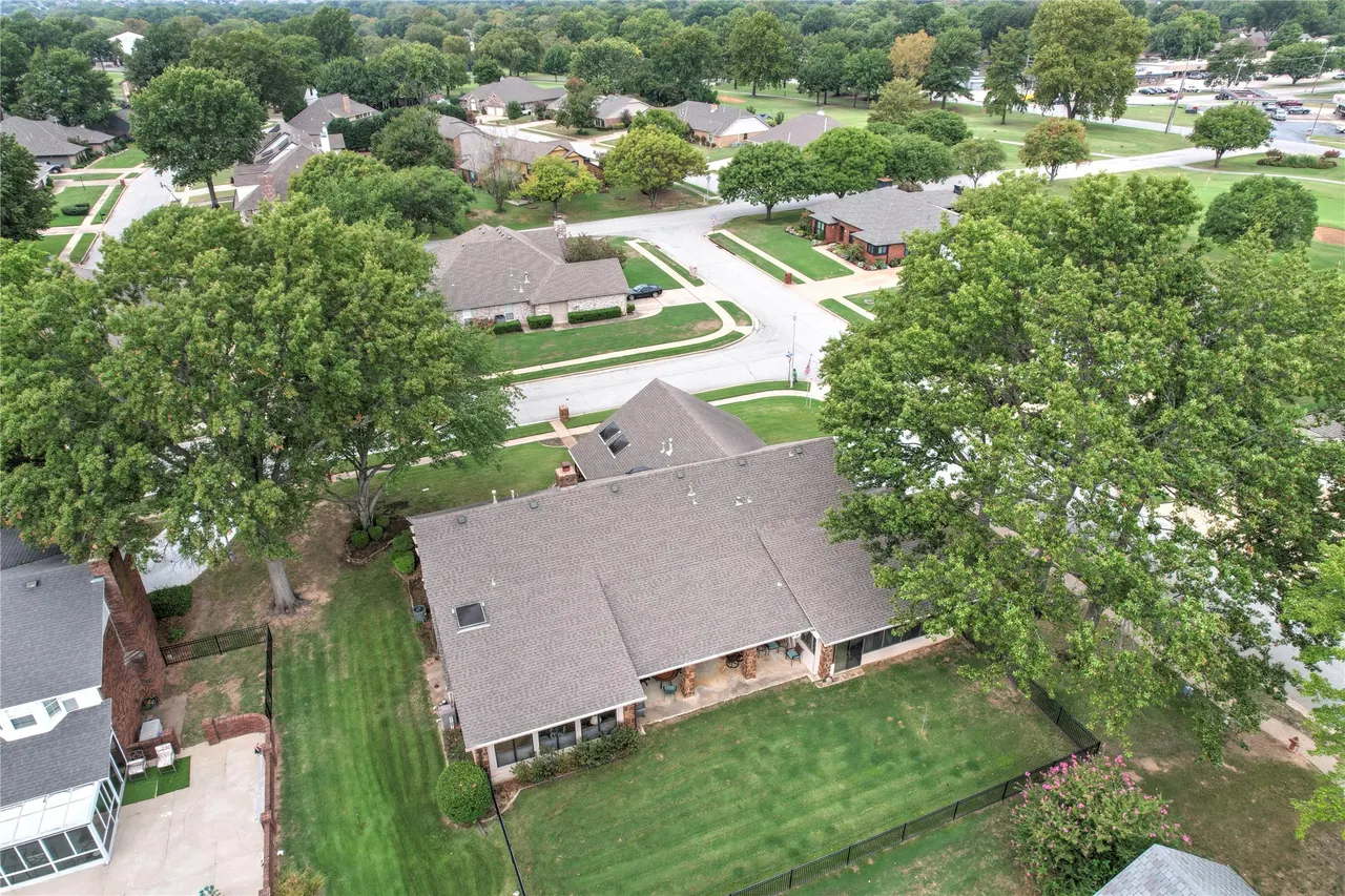 Photo 41 — 8401 Fairway Place, Broken Arrow, OK 74011