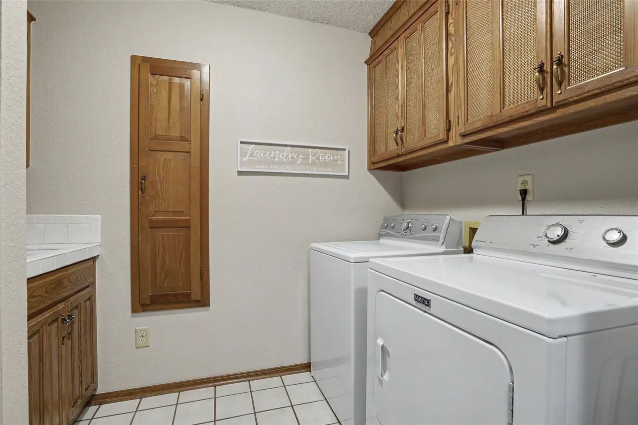 Photo 32 — 8401 Fairway Place, Broken Arrow, OK 74011