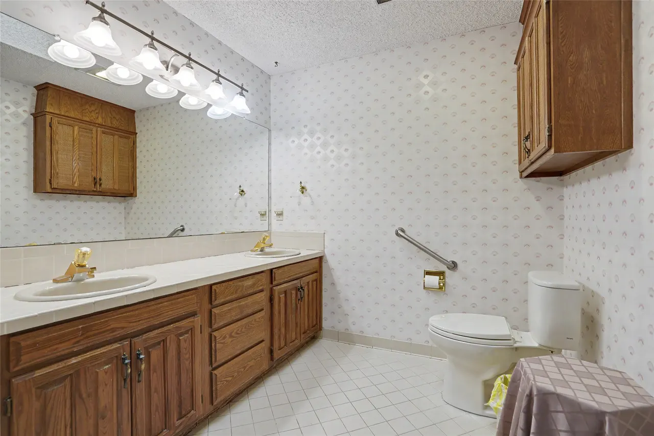 Photo 24 — 8401 Fairway Place, Broken Arrow, OK 74011