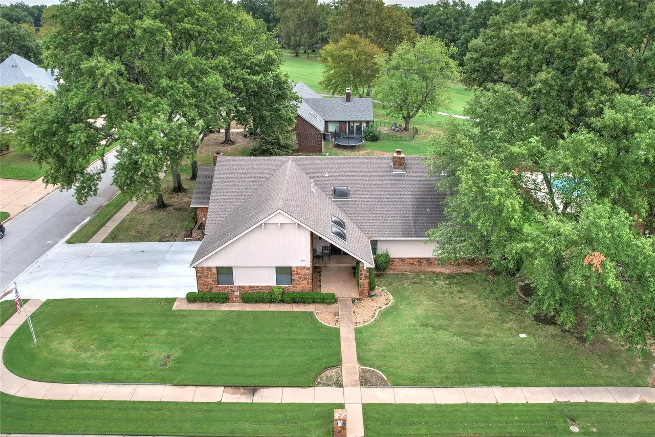 Photo 46 — 8401 Fairway Place, Broken Arrow, OK 74011