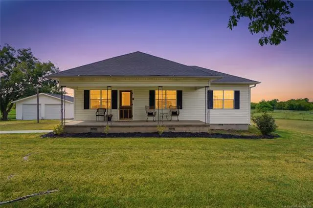 Front exterior — 15802 Elwood Avenue, Glenpool, OK 74033