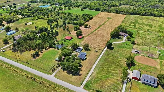 Photo 2 — 15802 Elwood Avenue, Glenpool, OK 74033