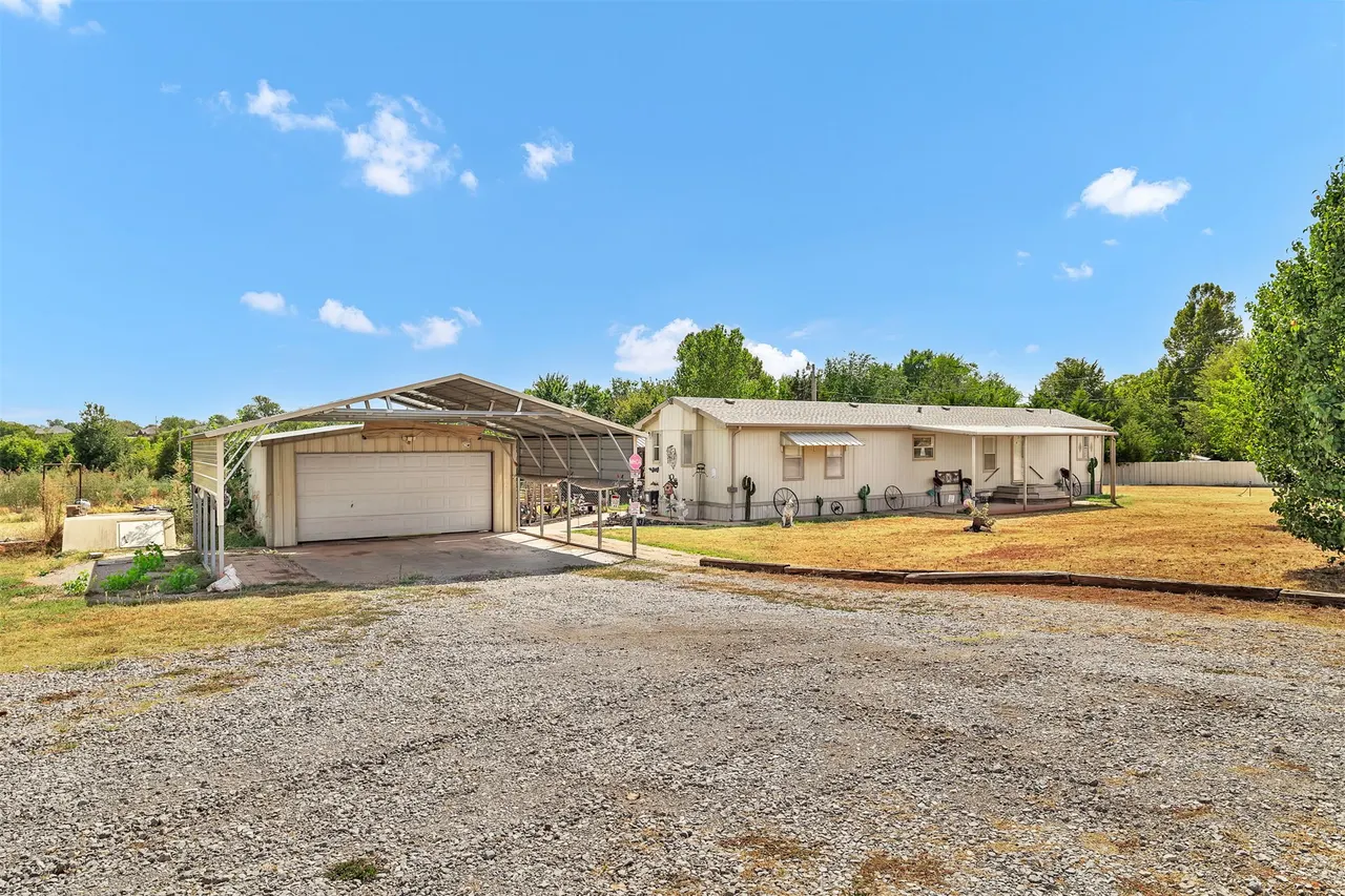 Photo 3 — 512 N Rockwell Avenue, Newcastle, OK 73065