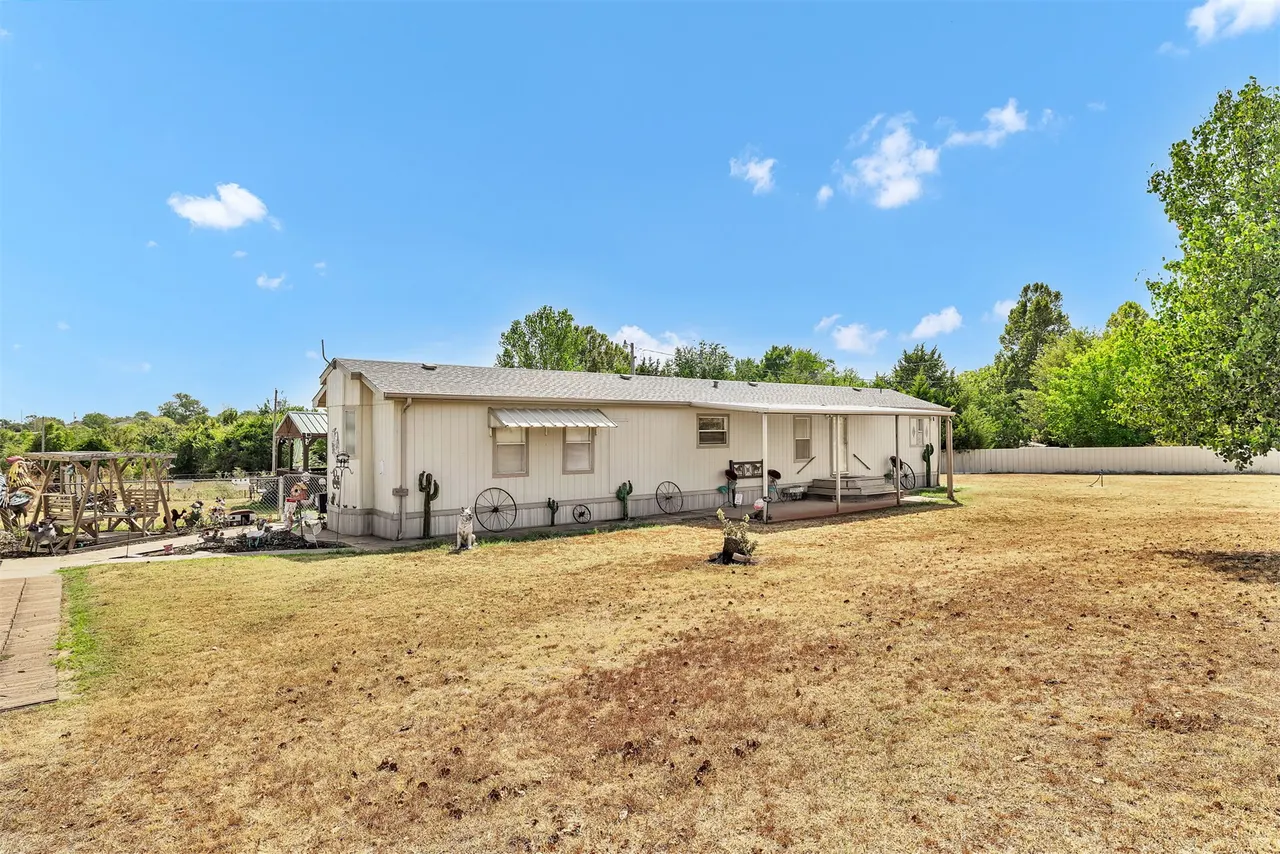 Photo 5 — 512 N Rockwell Avenue, Newcastle, OK 73065