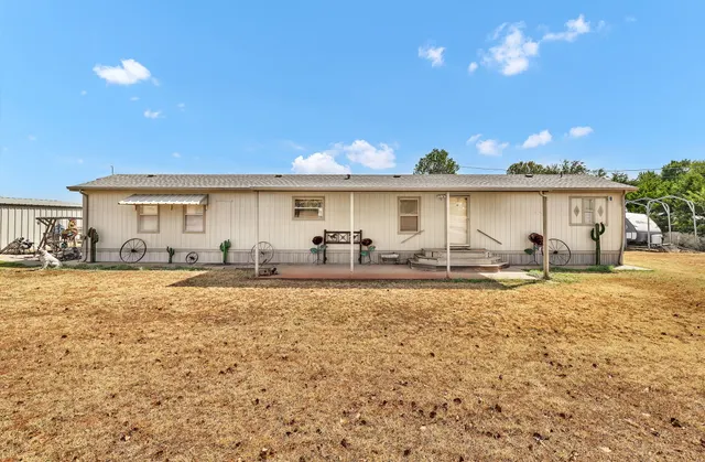 Photo 6 — 512 N Rockwell Avenue, Newcastle, OK 73065