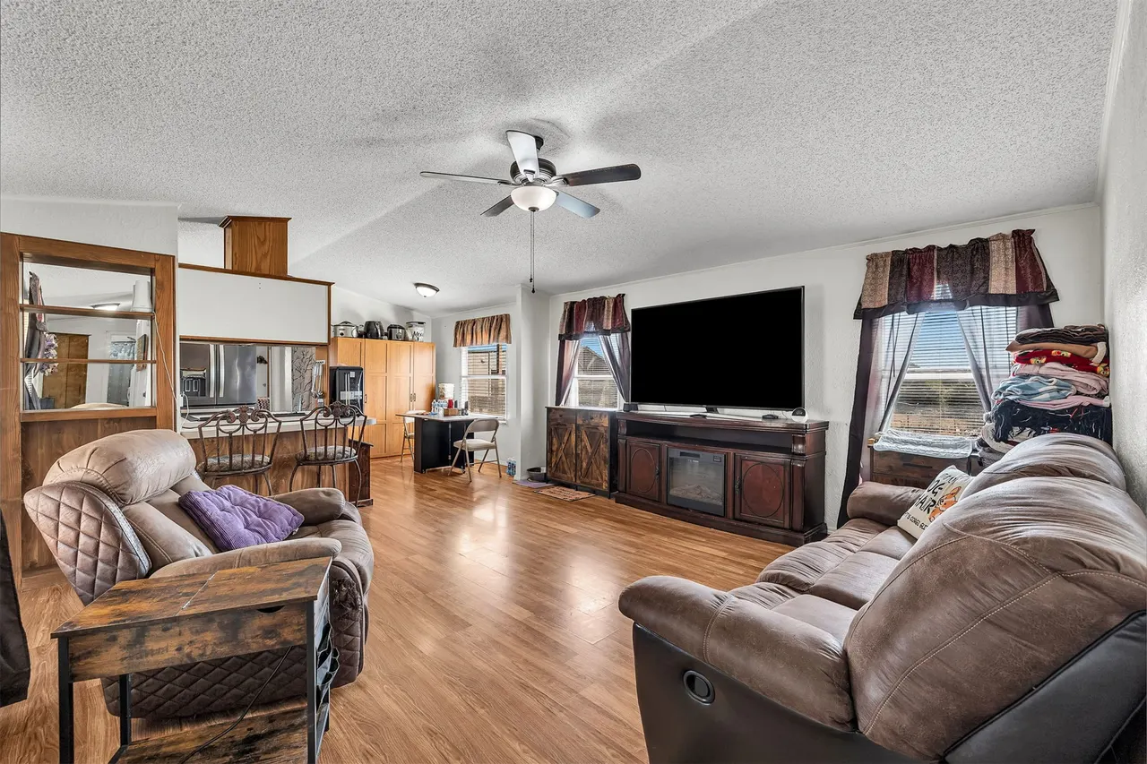 Photo 9 — 512 N Rockwell Avenue, Newcastle, OK 73065