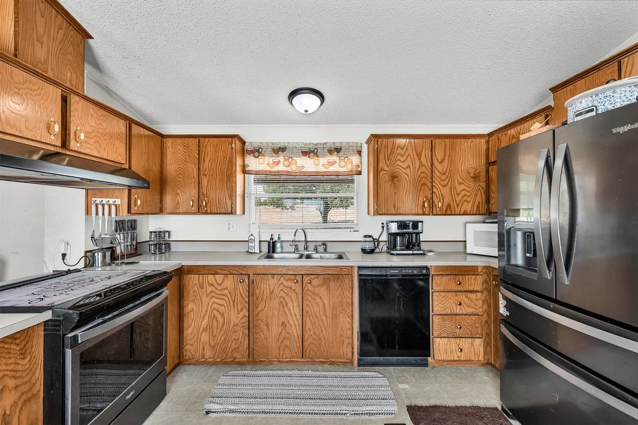 Photo 14 — 512 N Rockwell Avenue, Newcastle, OK 73065