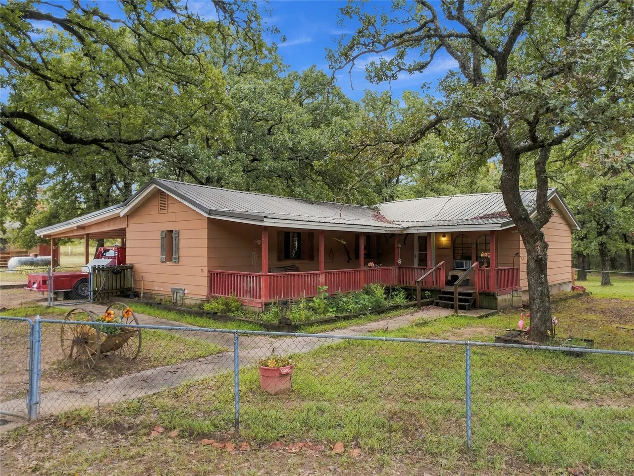 Front exterior — 115027 N 3950 Road, Weleetka, OK 74880