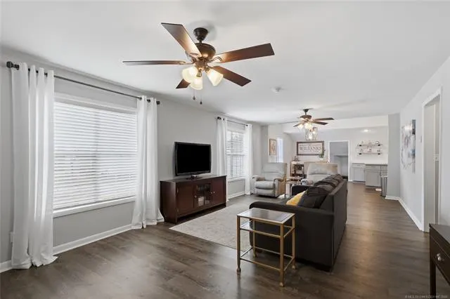 Photo 20 — 15802 S Elwood Avenue, Glenpool, OK 74033