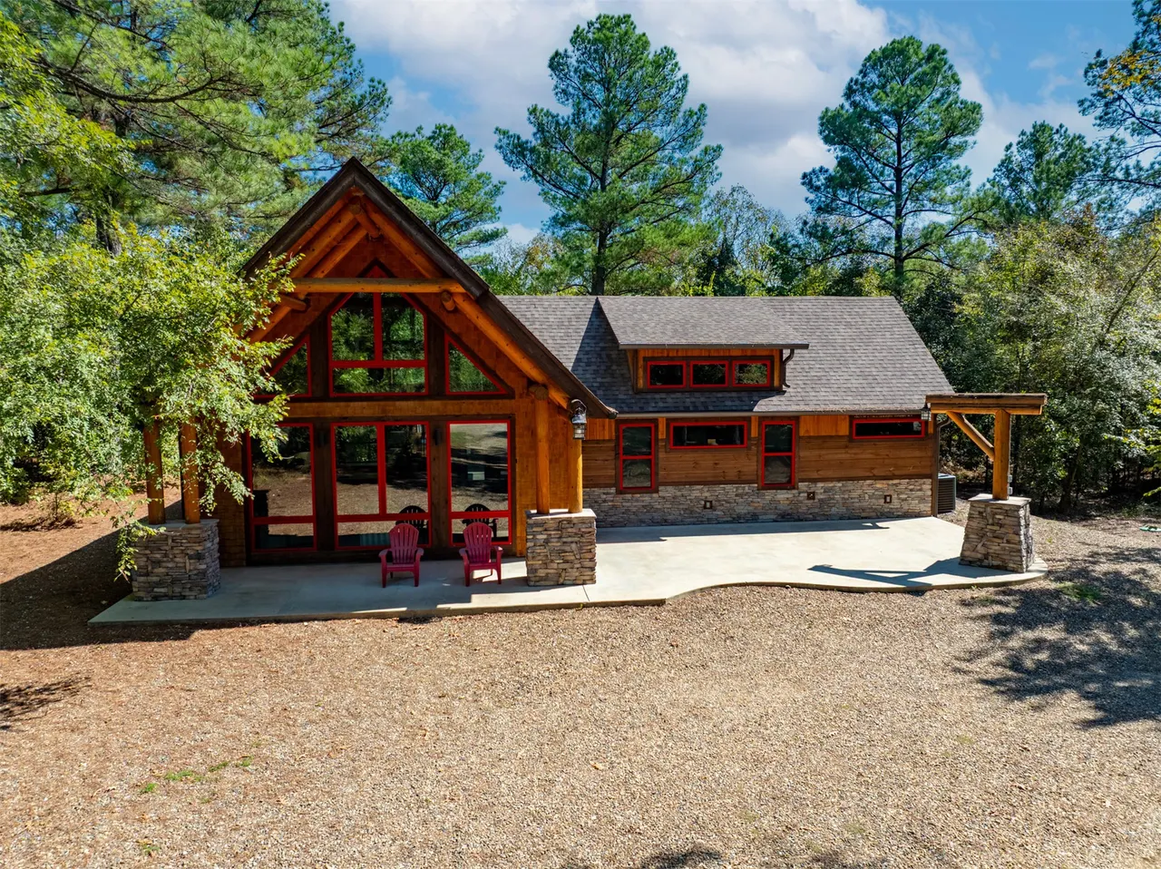 Front exterior — 204 Xpress Lane, Broken Bow, OK 74728
